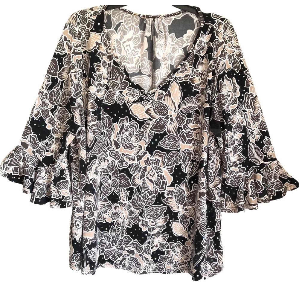 SJS Beaded Floral 3/4 Bell Sleeve Top